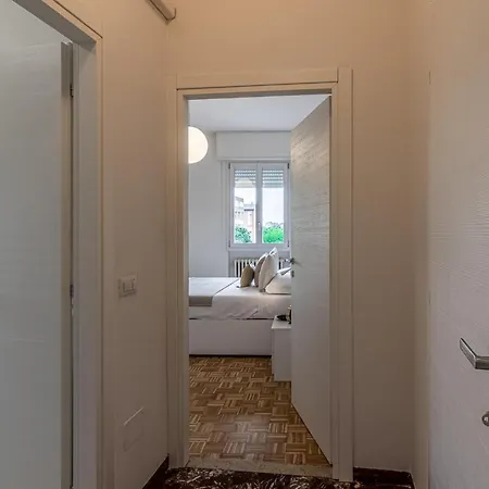 Appartement Guesthost - Fiera Di Huge X7! *