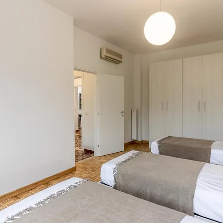 Guesthost - Fiera Di Huge X7! Ferrare