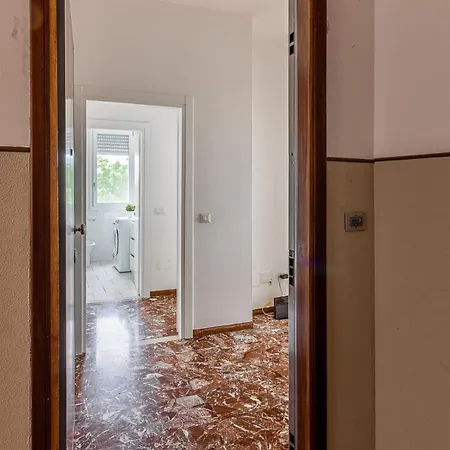 Guesthost - Fiera Di Huge X7! Appartement