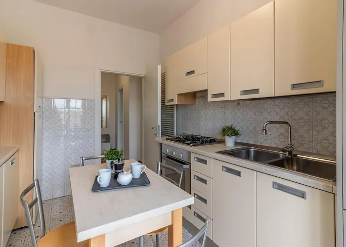 Apartament Guesthost - Fiera Di Huge X7!