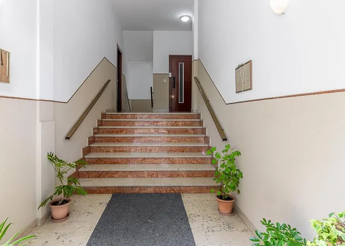 Guesthost - Fiera Di Huge X7! Apartament